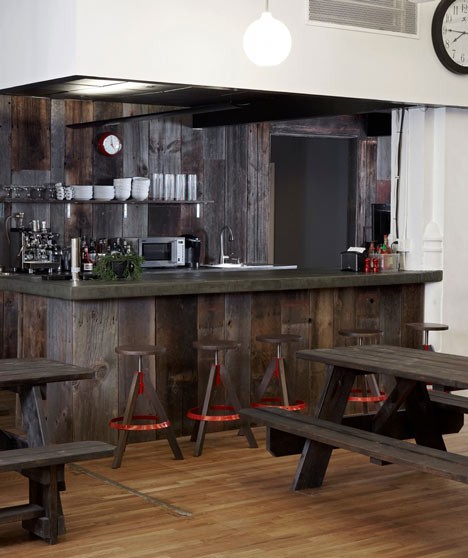 dezeen_Foursquare-New-York_10