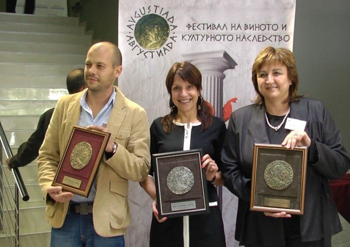 augustiada+awards