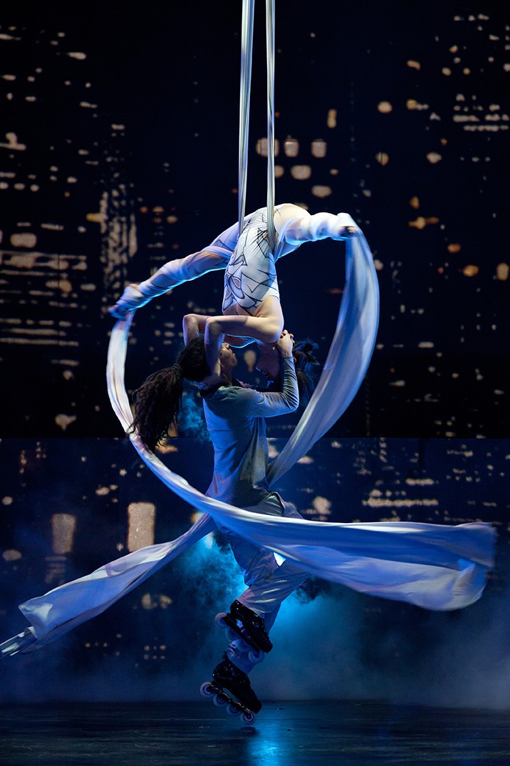 ID Cirque Eloize