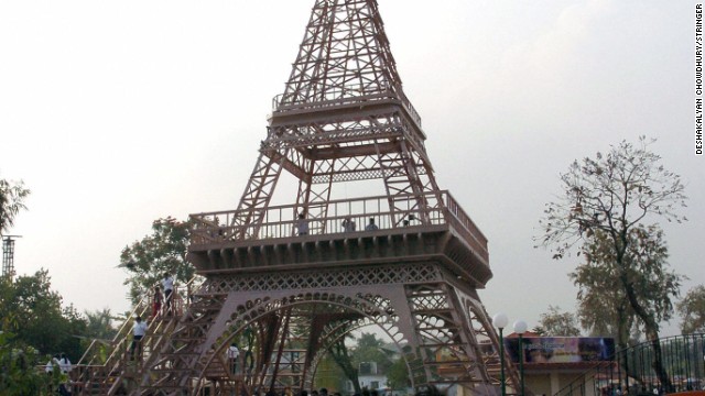 131114132314-travel-replicas-eiffel-tower-india-horizontal-gallery