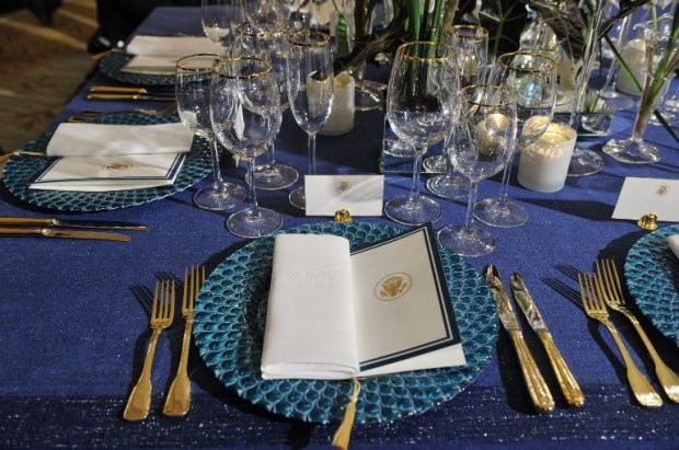 maison-blanche-table_m