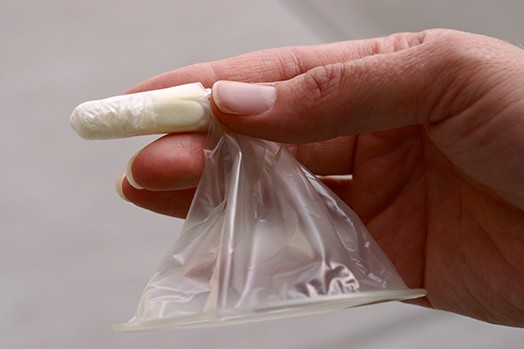 WOMAN'SCONDOM