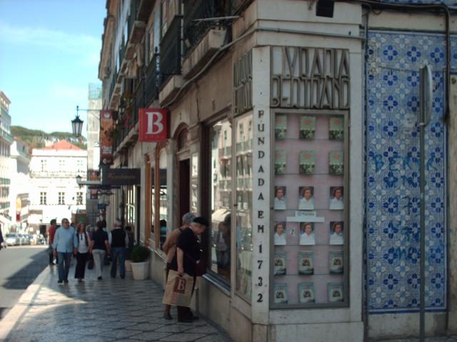Bertrand-corner