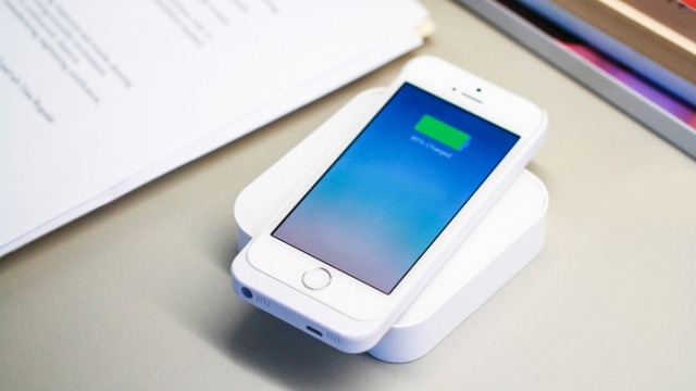 ARK-Portable-Wireless-Charger-Kickstarter