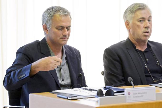 chelseas-coach-jose-mourinho-left-and-real-madrids-italian-coach-carlo-ancel