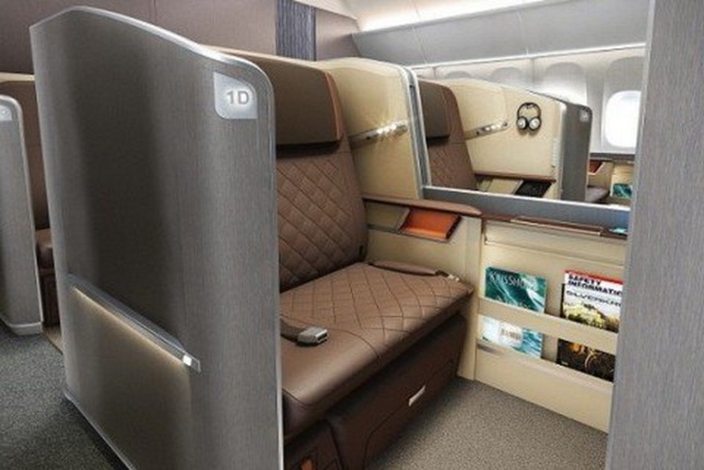 ana-squaire-first-class-
