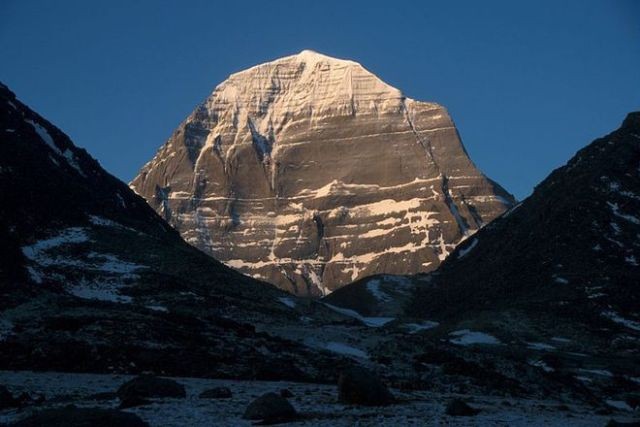 vrah kaylash v tibet