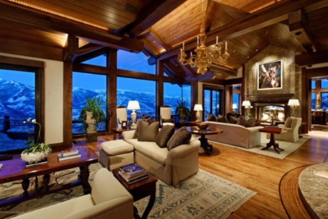 inside-the-views-from-the-house-are-incredible