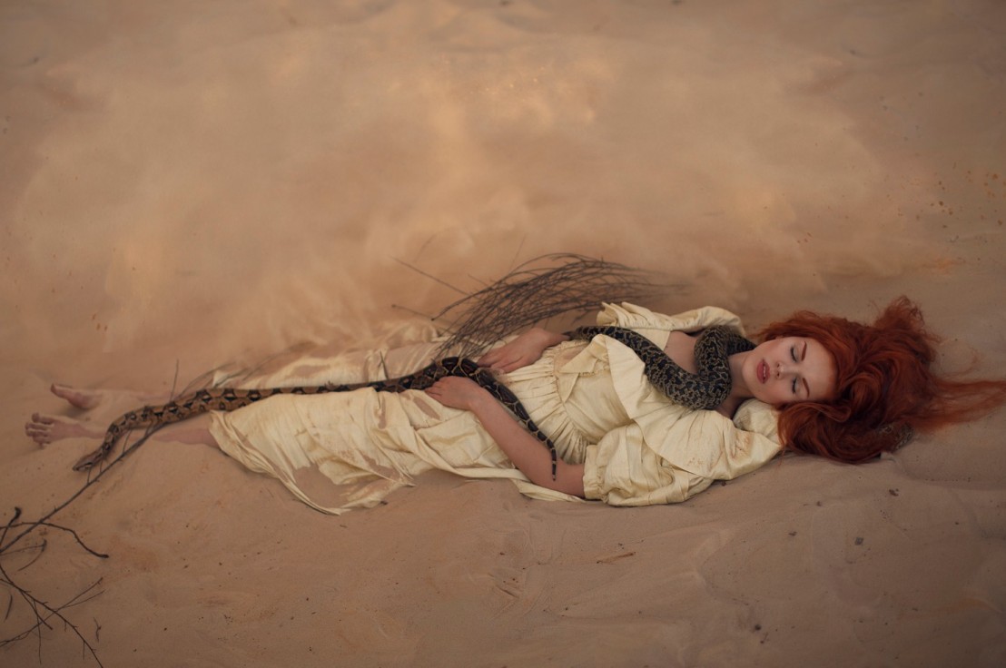 People With Wild Animals 16
