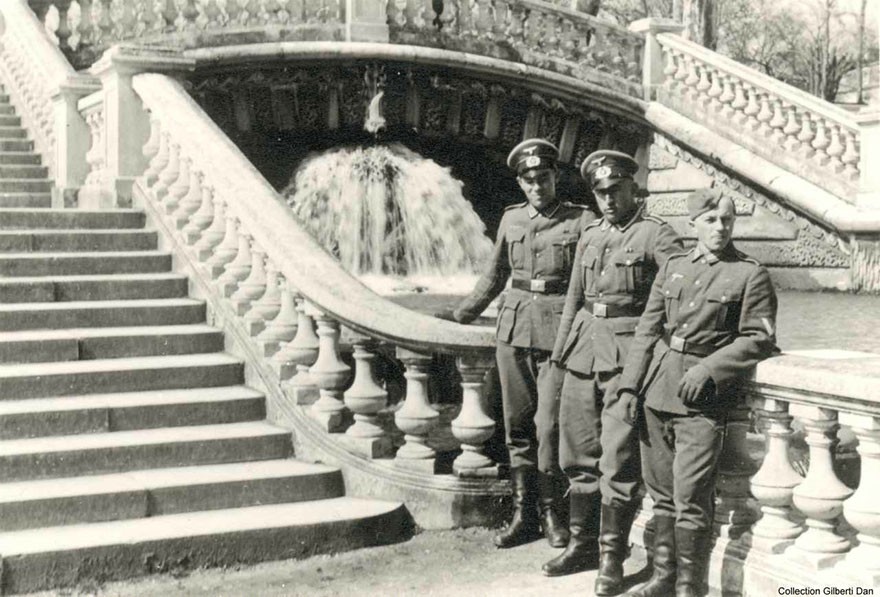 war-photographs-recreated-pierre-remi-mazille-france-28