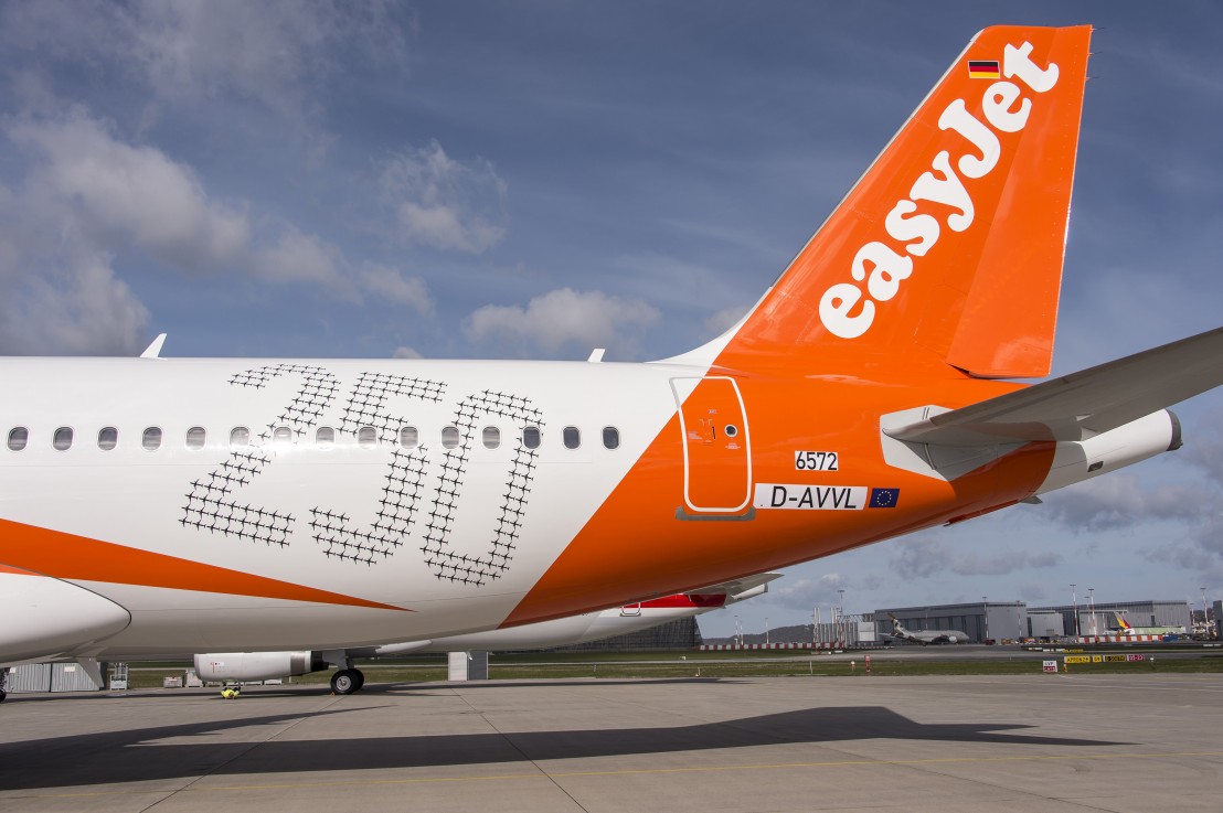 easyJet 250th Airbus 02