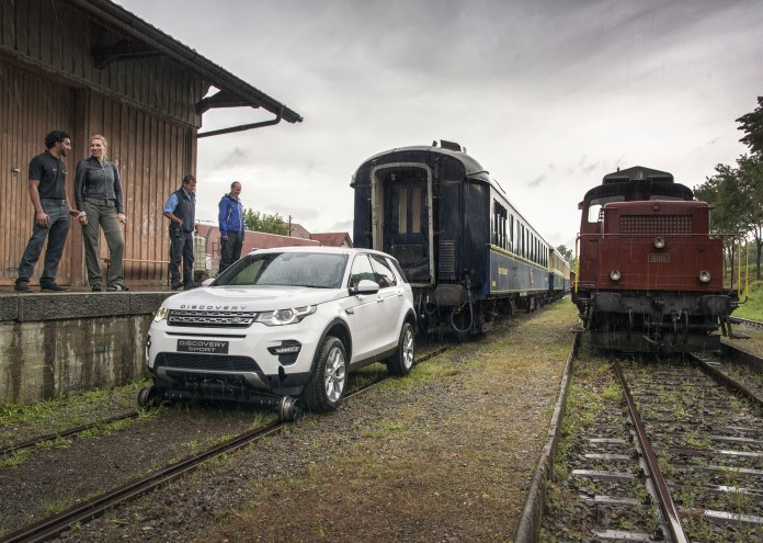 Land rover, влак, автомобил