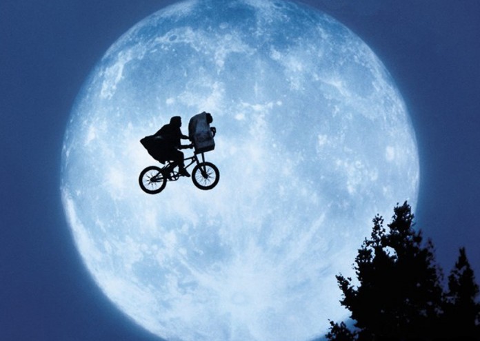 E-T-The-Extra-Terrestrial-et-the-extra-terrestrial-928616_1024_768