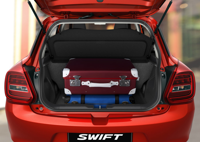 SUZUKI_SWIFT_interior_22