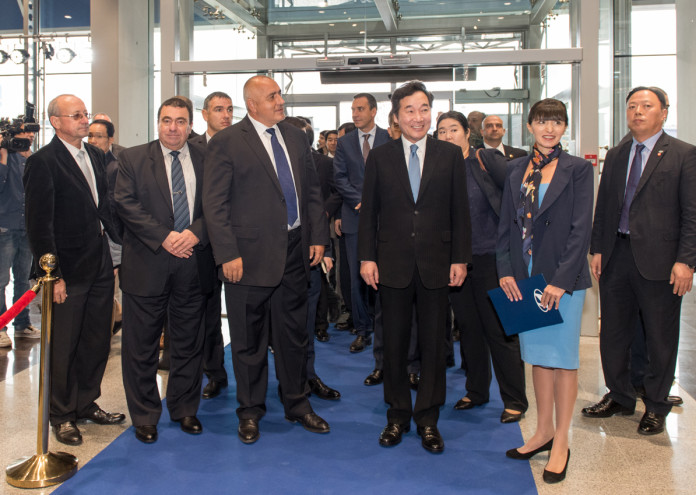 Boiko Borisov, Savina Konstantinova, Kalin Damianov, Lee Nak-yeon 3