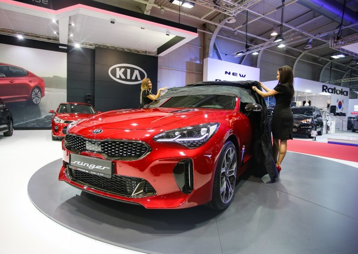 KIA Stinger1