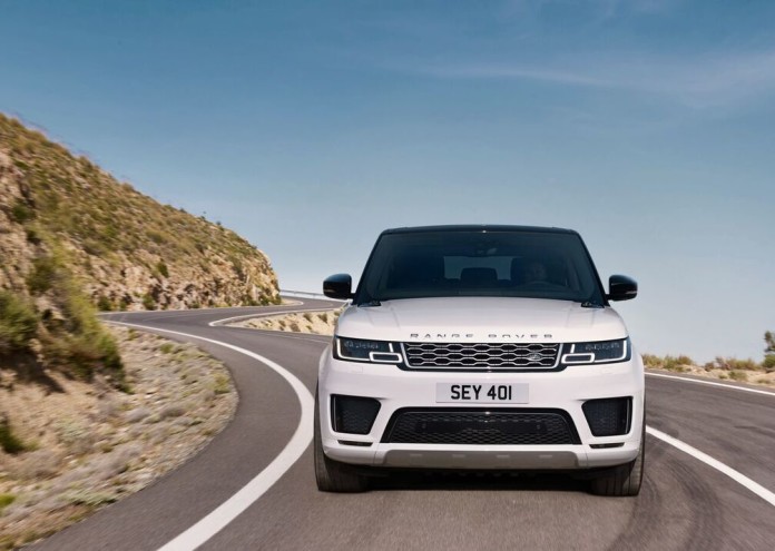 RRS_18MY_041017_PHEV_Dynamic_01_preview