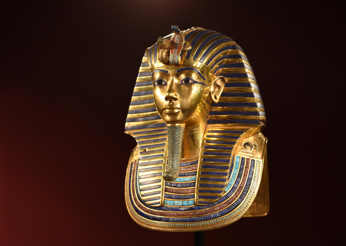 Всемогъщите фараони на Египет често били заравяни заедно с буквално