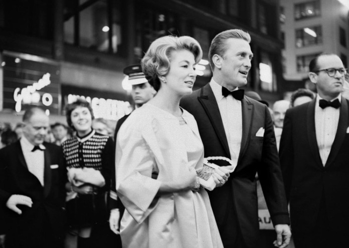  Kirk Douglas at the premiere of the movie Spartacus 1960©Estate of Vivian Maier, 