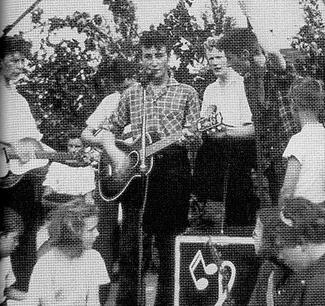  The_Quarrymen_St_Peters_fete 