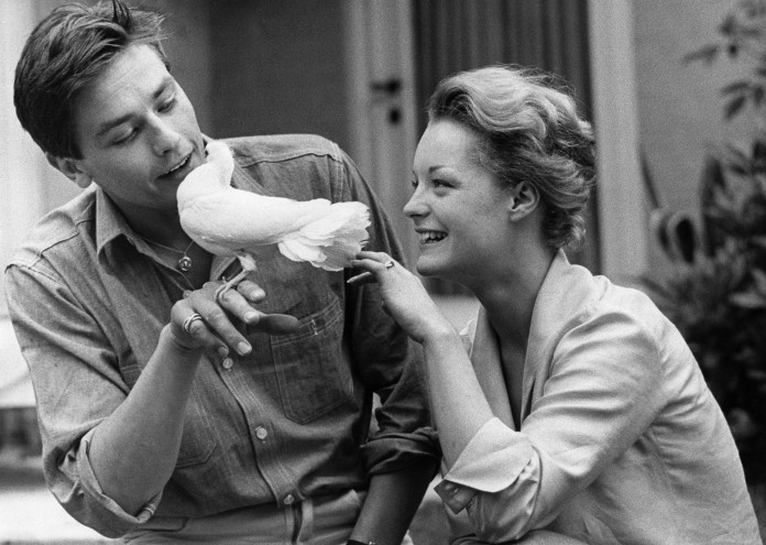 Schneider, Romy - Actress, Austria *23.09.1938-29.05.1982+ - with the actor Alain Delon and a white dove - 1961 - Photographer: Jochen Blume - Vintage property of ullstein bild