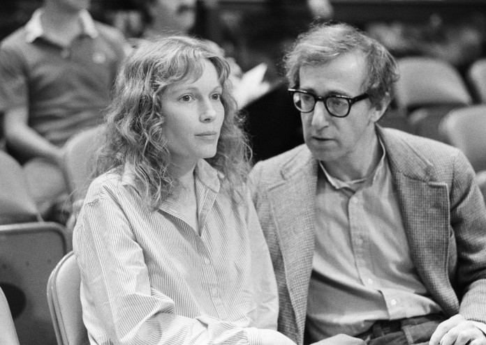  Mia Farrow & Woody Allen 