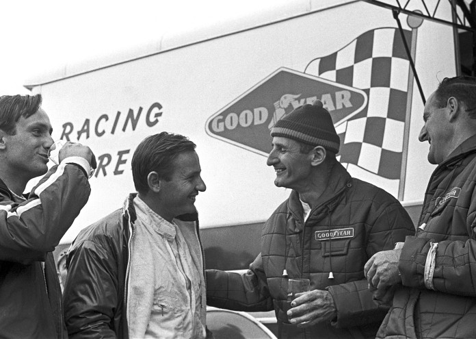  Chris Amon, Bruce McLaren, Ken Miles, Denny Hulme, 24 Hours Of Le Mans 