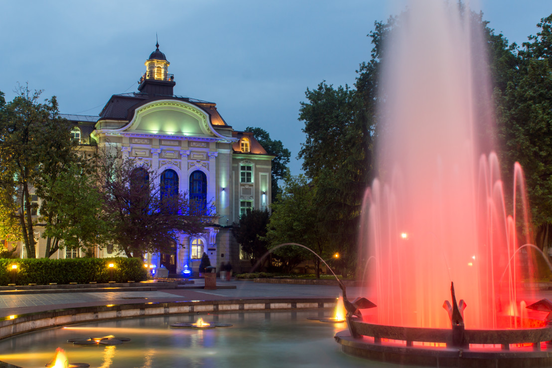  Night photo of City Hall in Plovdiv, Bulgaria 