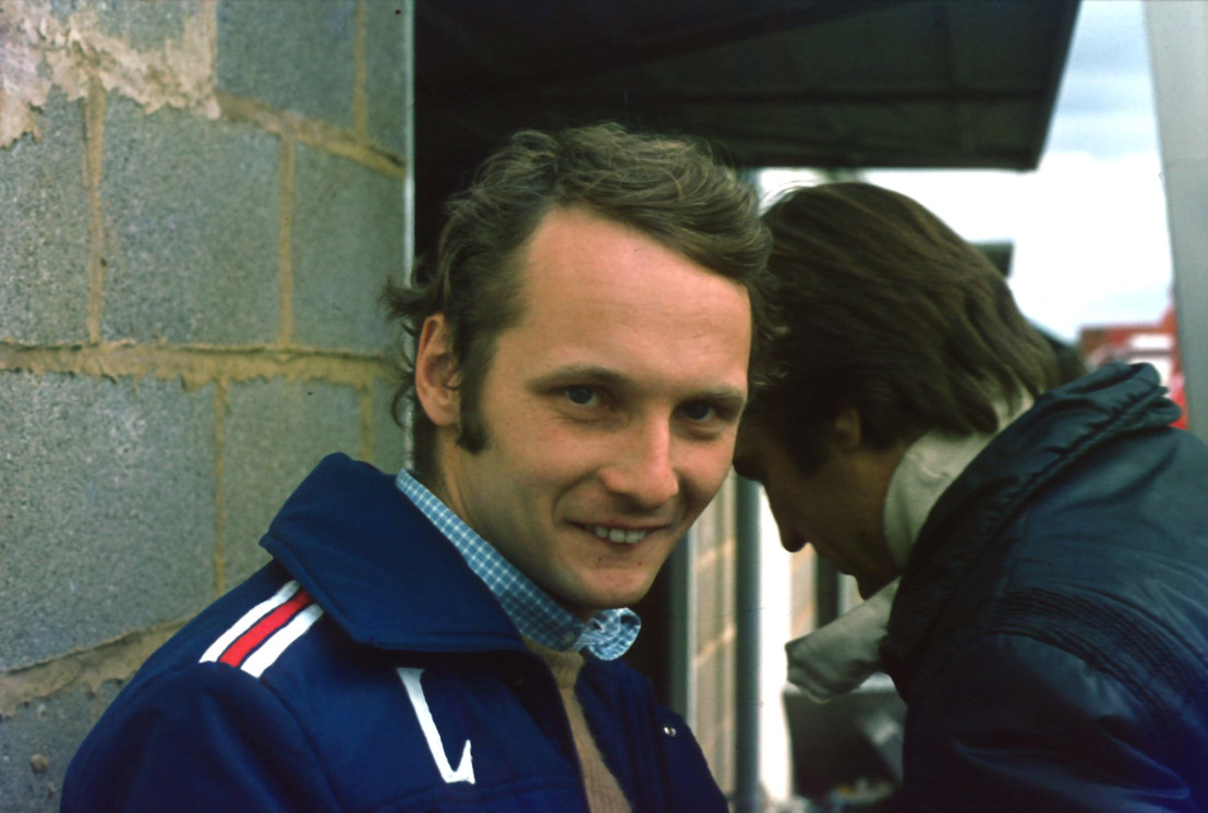  Niki_Lauda,_1975_British_Grand_Prix 