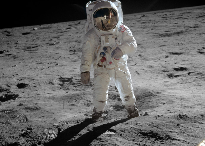 Преди 51 години човек за пръв път стъпва на Луната