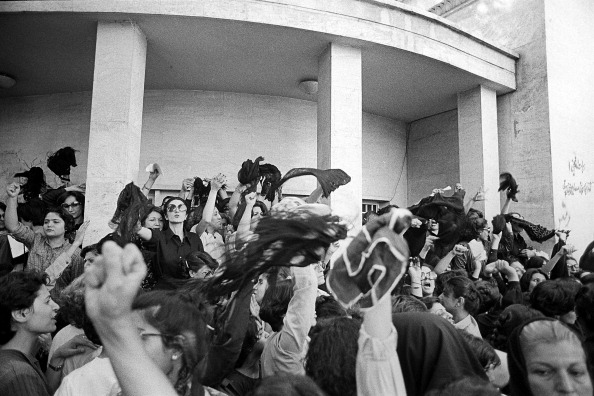  gettyimages-107627541-594x594 