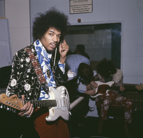  gettyimages-156677041-594x594 