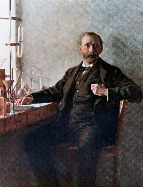  gettyimages-517443006-594x594 