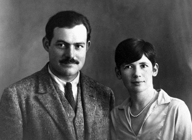  Ernest_and_Pauline_Hemingway,_Paris,_1927 