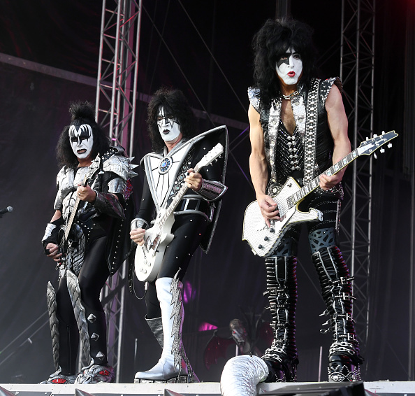  gettyimages-1158837884-594x594 