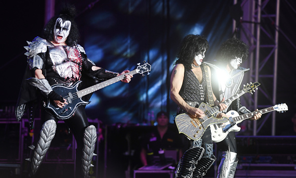  gettyimages-1158838011-594x594 