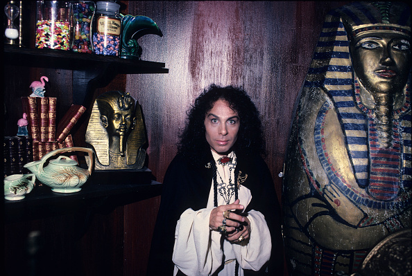  gettyimages-554306713-594x594 