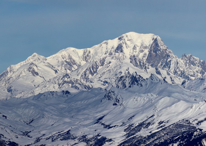 Mont_Blanc_depuis_Valmorel_2