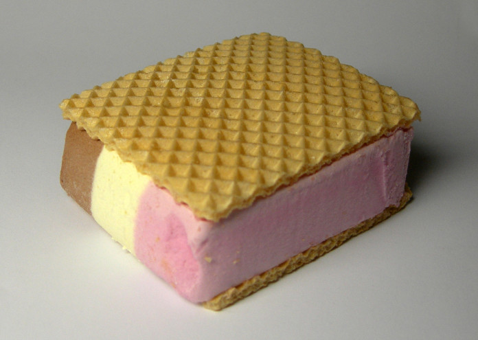 Сладоледът е един от най-обичаните десерти в света. Страната-лидер и