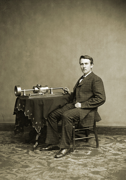  gettyimages-530194347-594x594 