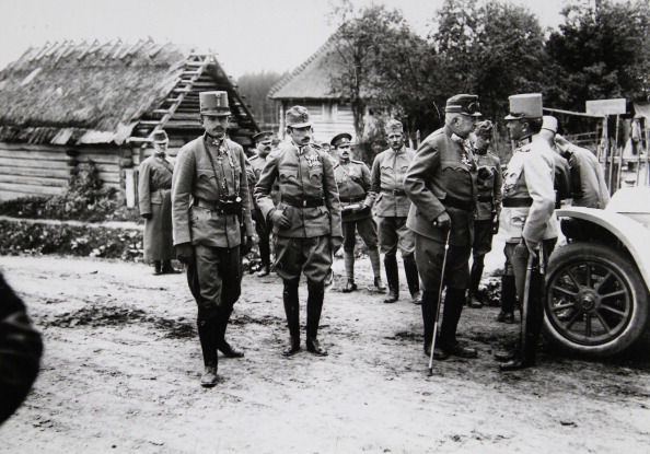  gettyimages-503021653-594x594 