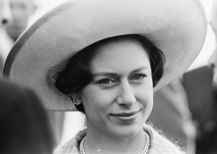 Принцеса Маргарет Роуз Уиндзор (1930–2002), графиня на Сноудън и по-малка