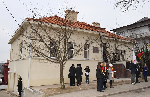  gettyimages-904781756-594x594 