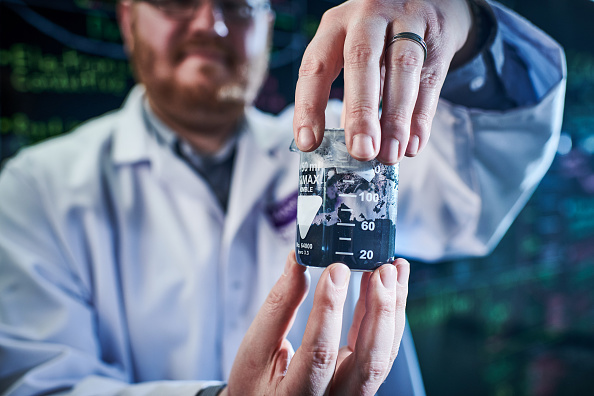  gettyimages-986925470-594x594 