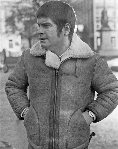  gettyimages-1056229120-594x594 