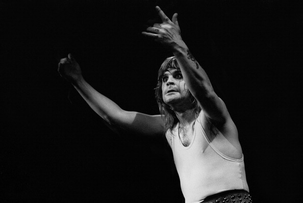  gettyimages-133604009-594x594 