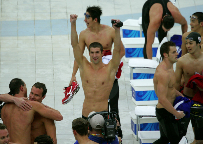  1280px-Michael_Phelps_wins_8th_gold_medal 