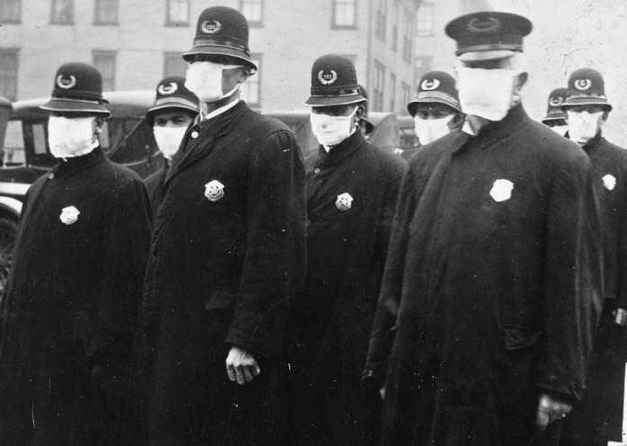 През 1918 г когато са в грипна пандемия калифорнийците изработват