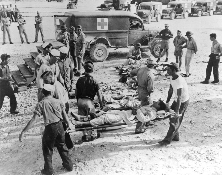  USS_Indianapolis-survivors_on_Guam 