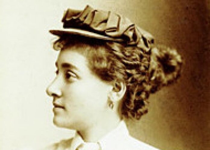 Ани Коуен се ражда през 1870 година в еврейското семейство